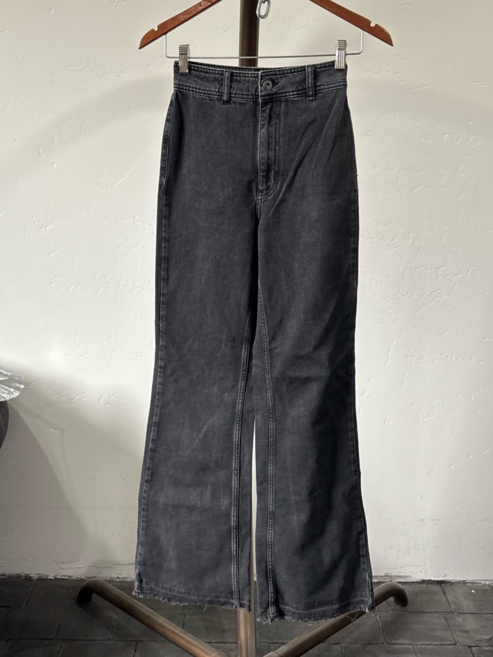 Free people We The Free Black Wide Leg Flare Jeans size 24